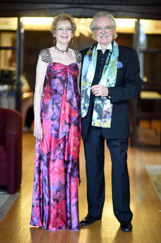 Roberta Mckay [Profiles] • Instagram, Twitter, TikTok Foller